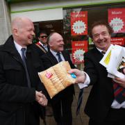 ELECTION 2015: William Hague turns down sausage rolls from UKIP candidate in Southampton