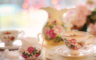 What better way to celebrate the Platinum Jubilee than with a terribly British afternoon tea? Picture: Canva