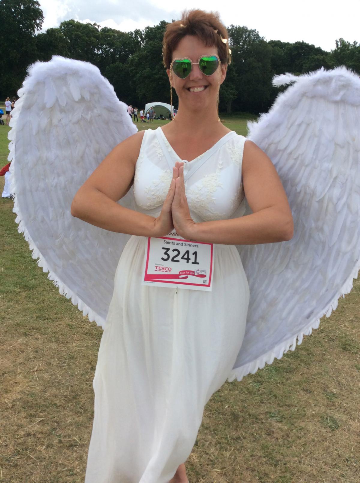 Jane Gould, 34, from Bishopstoke who is running for her lung cancer-fighting mum Sue Francis from West Wellow
