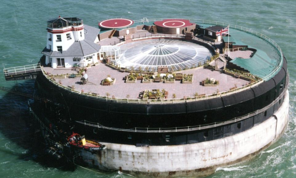 Spitbank Fort and No Man's Land Fort by Isle of Wight sold | Daily Echo