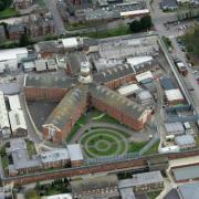 Staff at Winchester Prison have been told not to allow inmates to fetch medical equipment in an emergency