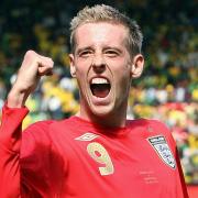 Peter Crouch playing for England