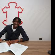 Khiani Shombe has penned his first pro contract