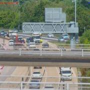 Vehicle fire blocks one lane eastbound on the M27 - Live