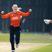 All-rounder Alice Monaghan makes move to Surrey