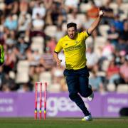 Hampshire fast bowler Chris Wood has extended his contract until 2025