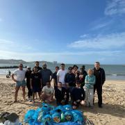 Queen Anne Lisbon beach clean