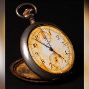 A Titanic watch that stopped when the ship sank is up for auction.