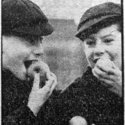 Apples at Southampton’s Bassett Green School in 1947.