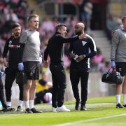 Fulham manager Marco Silva speaks with fourth official Sam Allison during the Premier League match at St Mary's Stadium, Southampton. Picture date: Saturday April 26, 2025. PA Photo. See PA story SOCCER Southampton. Photo credit should read: Andrew