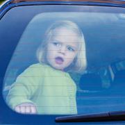 Is illegal to leave kids in the car in the UK? Here are the laws and NSPCC advice to follow