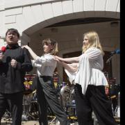 Solent students mark VE Day with 1940s-inspired song and dance