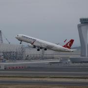 The move is to halt chaotic disembarkations (AP)
