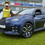 Cricket fans can win Renault 5 weekend drive in Hendy competition