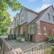 Charming semi-detached home in sought-after Fair Oak Road
