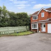 Detached four-bedroom house with large driveway, garage access, and located in a quiet Fair Oak cul-de-sac
