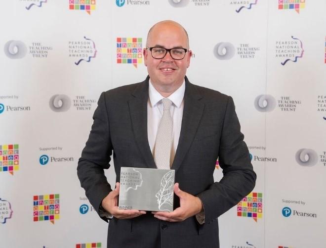 Eastleigh College lecturer wins at Pearson National Teaching Awards ...