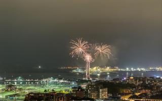 Mikolaj Noworyt had a unique angle of the fireworks from above the Itchen Bridge.