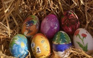 Fareham Rotary’s giant Easter eggs raise over £3,000 for local causes