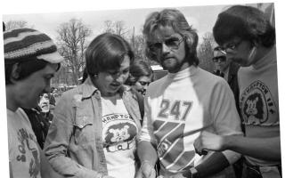 Noel Edmunds and Radio at road show in Hoglands Park - April 1979.