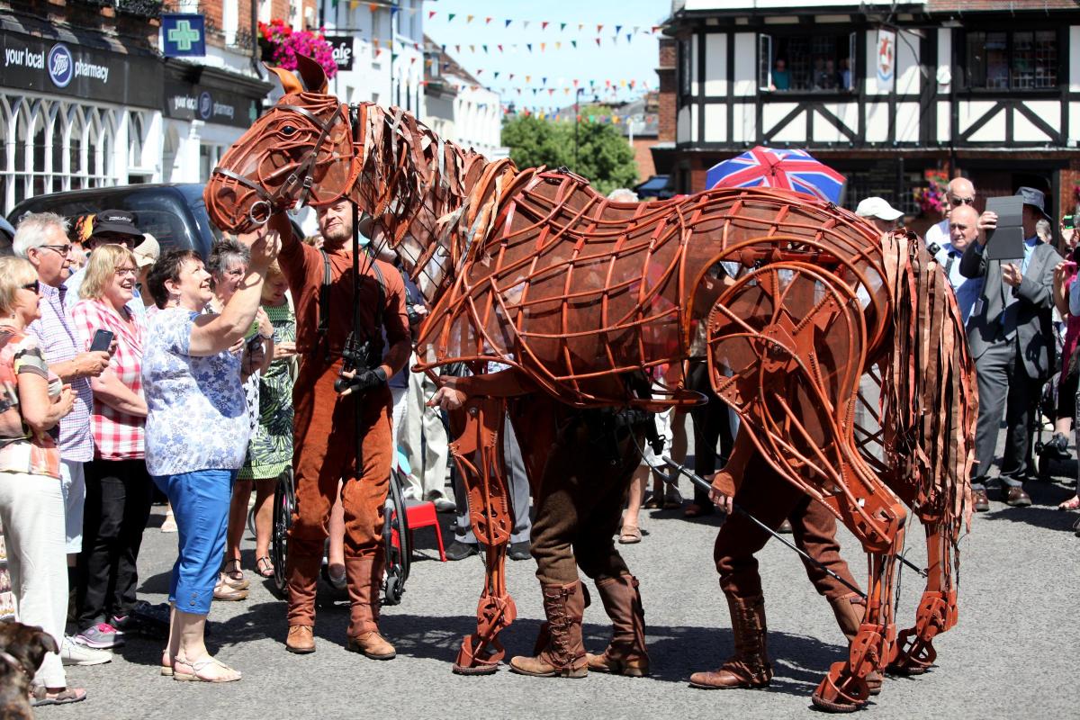 Warhouse Statue Unveiling in Romsey